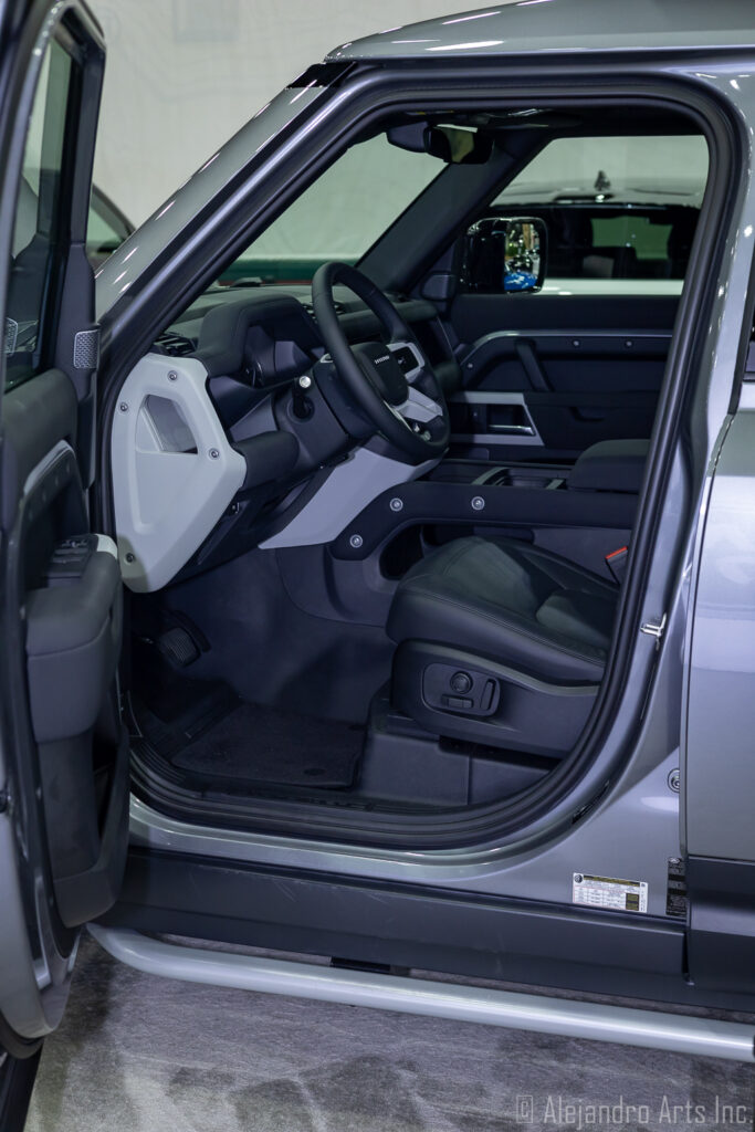 LAND ROVER DEFENDER