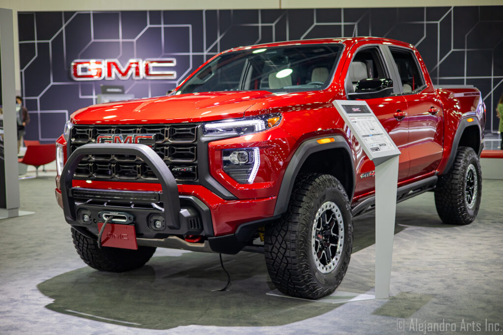 2023 GMC CANYON 4WD AT4X