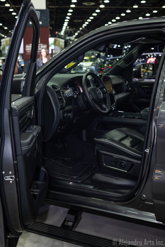2023 RAM 1500 LIMITED NIGHT EDITION