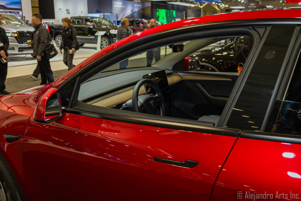 TESLA MODEL Y