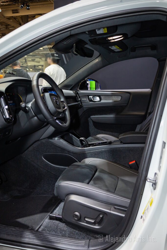 VOLVO C40 RECHARGE