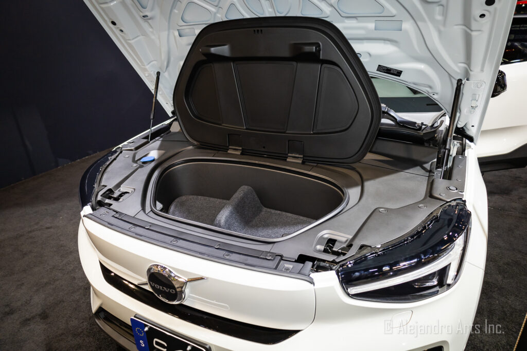 VOLVO C40 RECHARGE