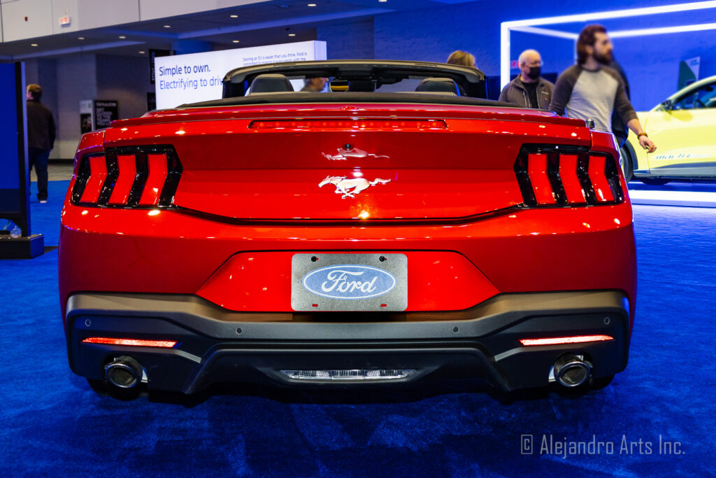 FORD MUSTANG ECOBOOST CONVERTIBLE
