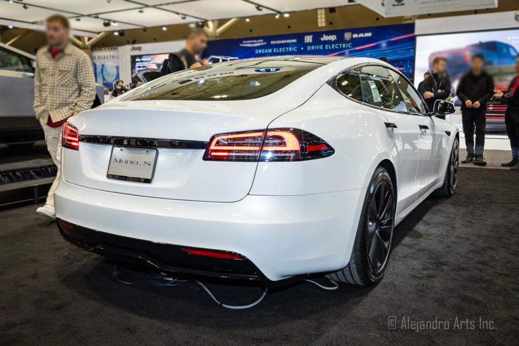 TESLA MODEL S