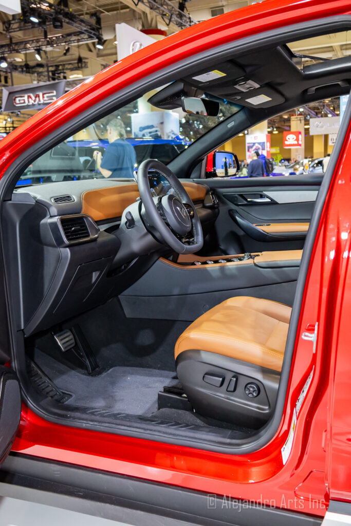 VINFAST VF8