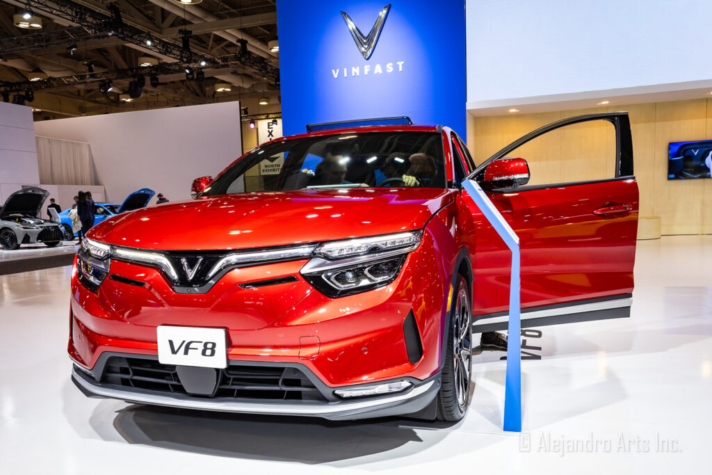 VINFAST VF8
