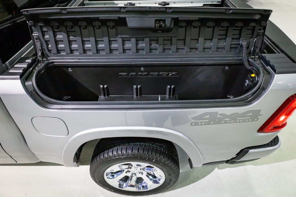 RAM 1500 BIG HORN
