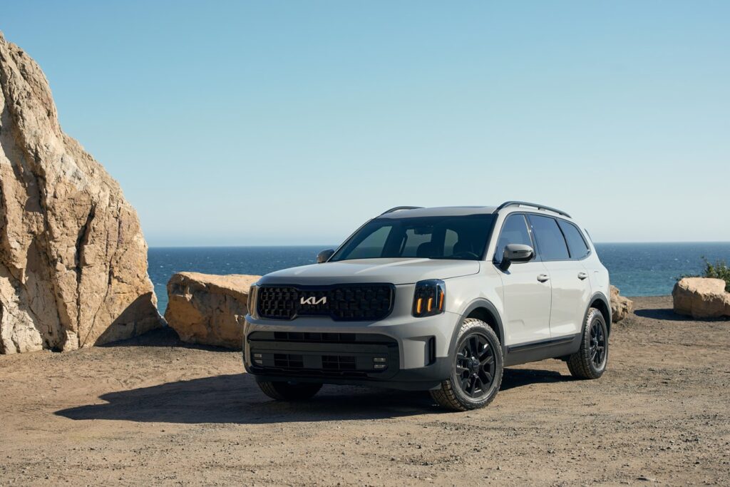 KIA TELLURIDE
