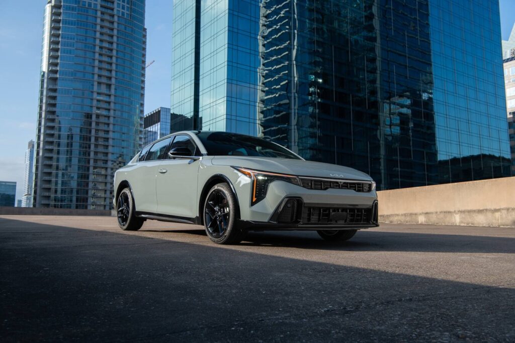KIA K4 GT-LINE