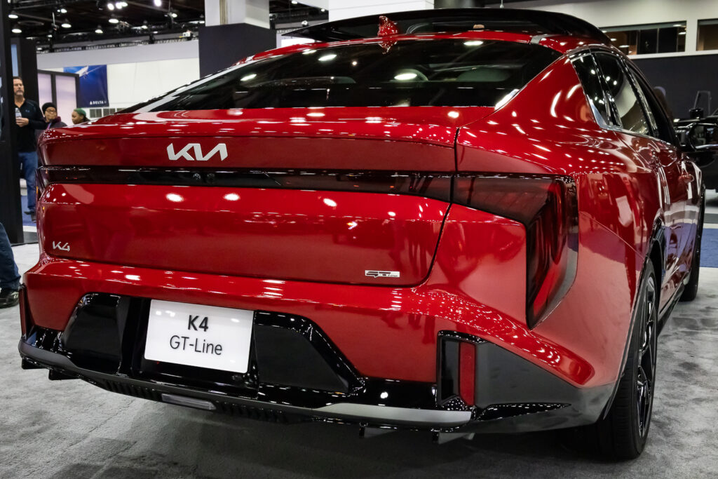 KIA K4 GT-LINE