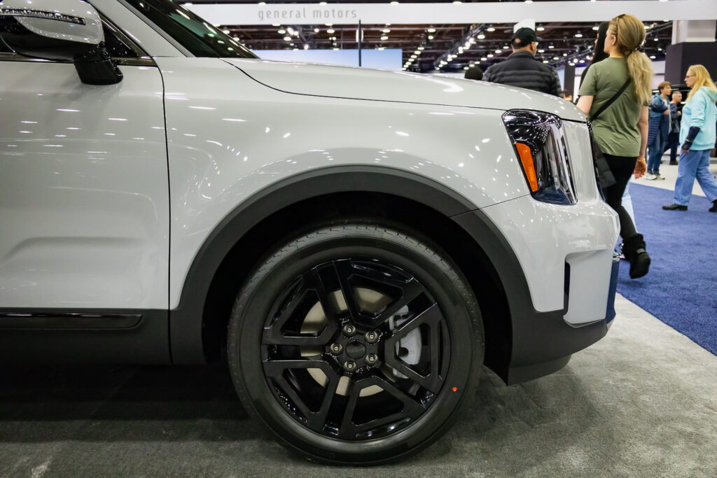 KIA TELLURIDE