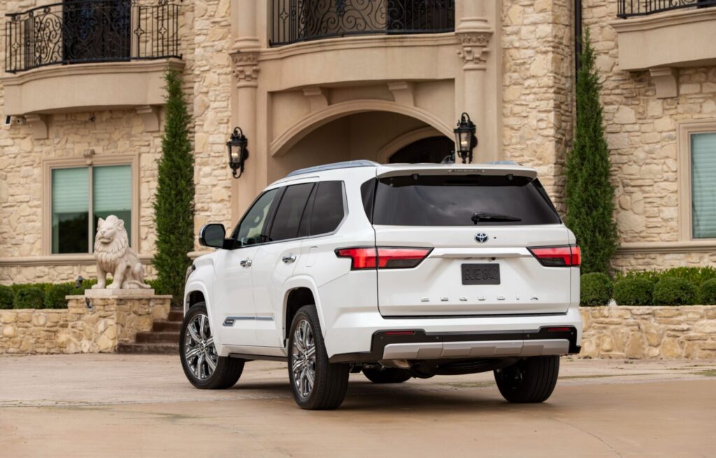 TOYOTA SEQUOIA