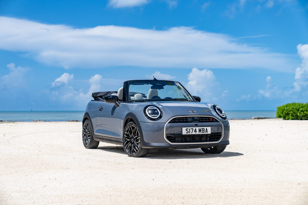 MINI COOPER CONVERTIBLE