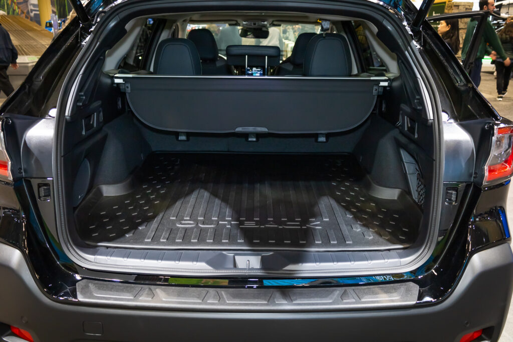 SUBARU OUTBACK