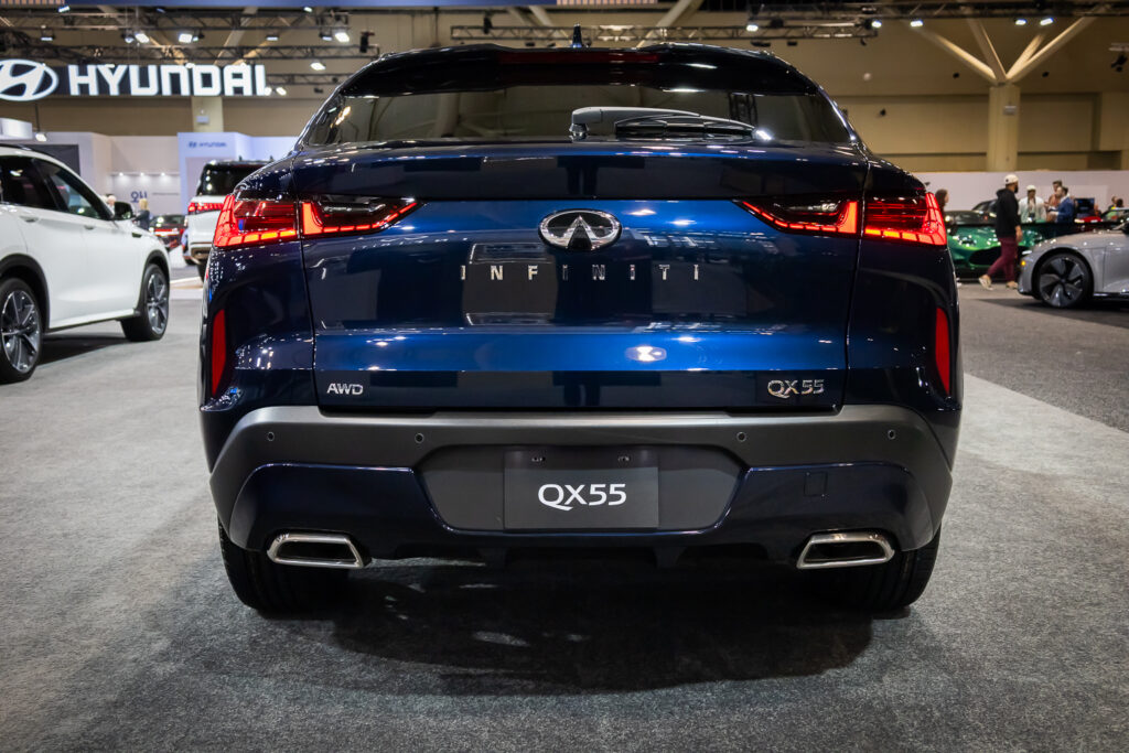 INFINITI QX 55
