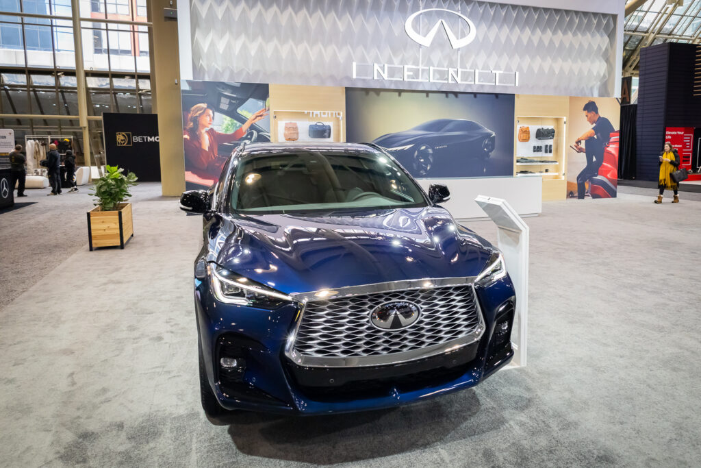 INFINITI QX 55